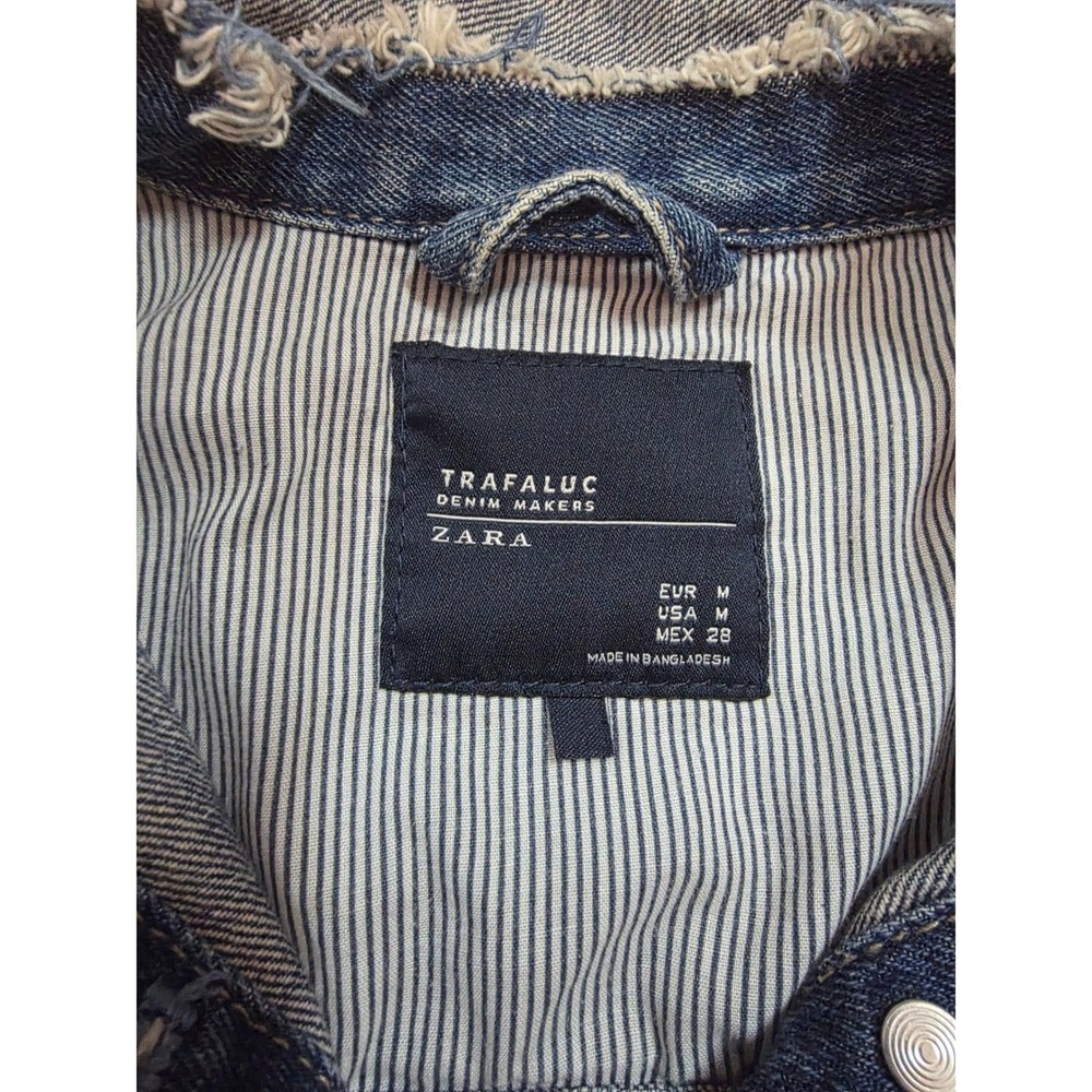 Zara Trafaluc Distressed Denim Jacket Medium Blue Raw Hem Trucker Womens Size M - Picture 8 of 8